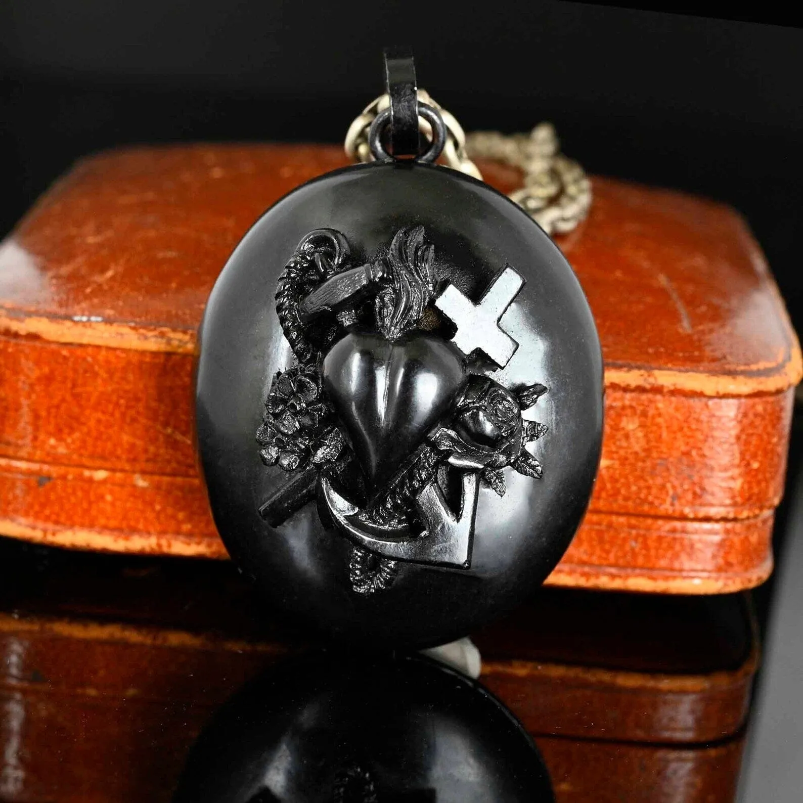 Antique Victorian Faith Hope Love Locket