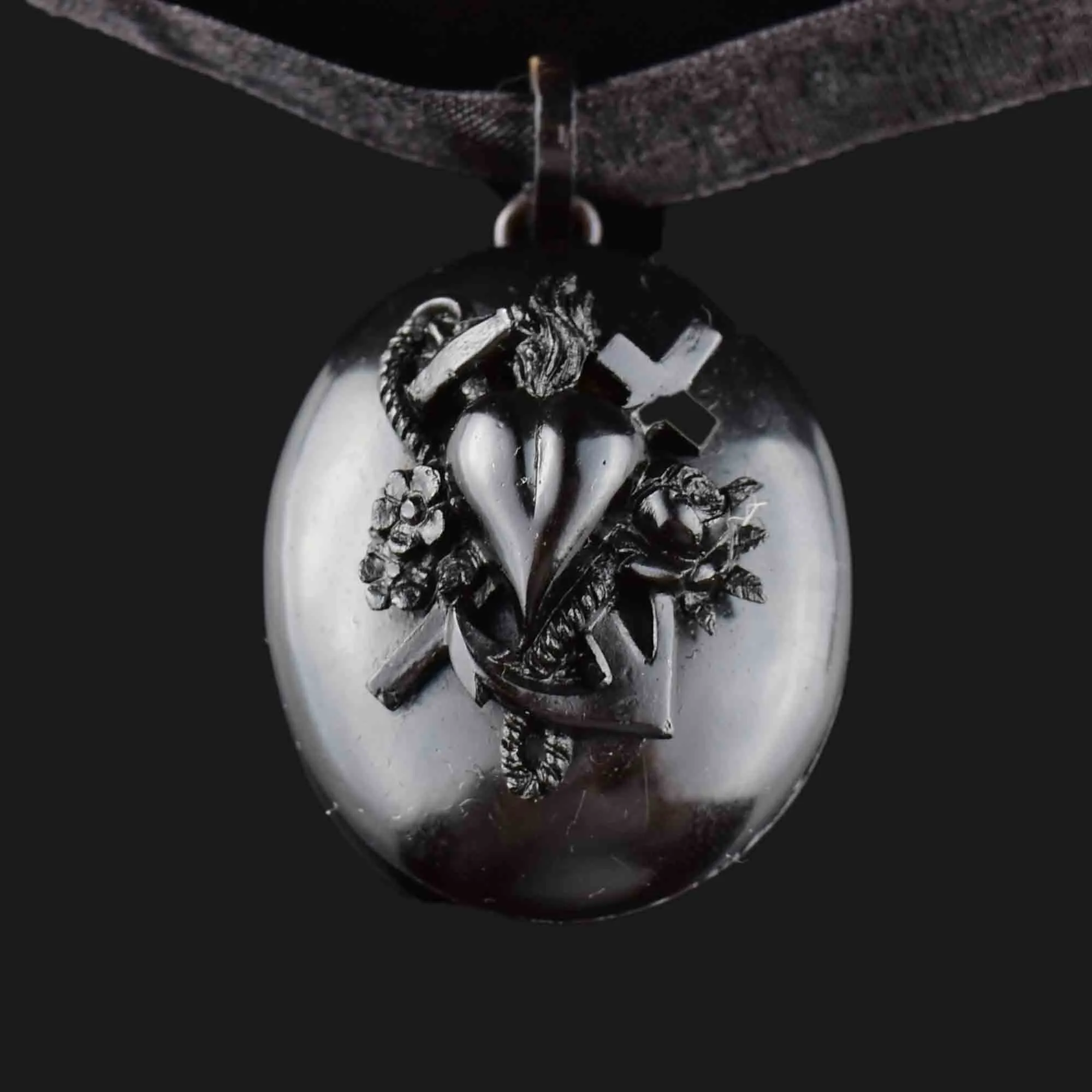 Antique Victorian Faith Hope Love Locket