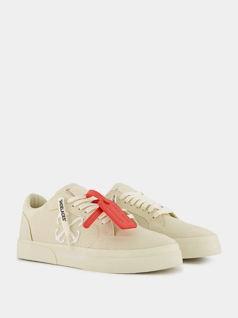 Contrasting-Tag Vulcanized Canvas Sneakers