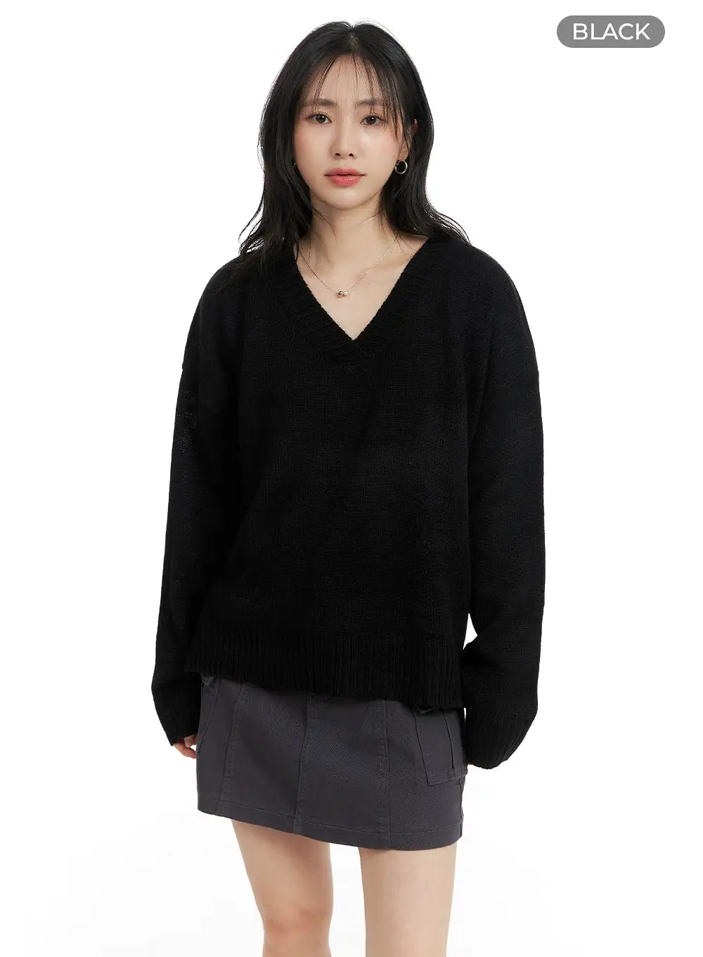 Cozy V-Neck Wool Sweater OM408