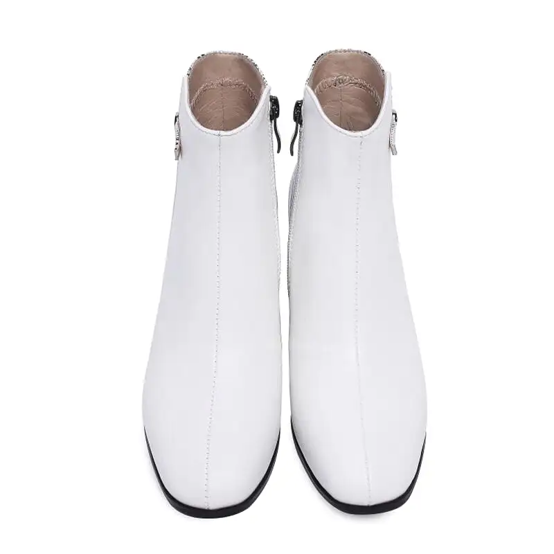 Emei Ankle Boots