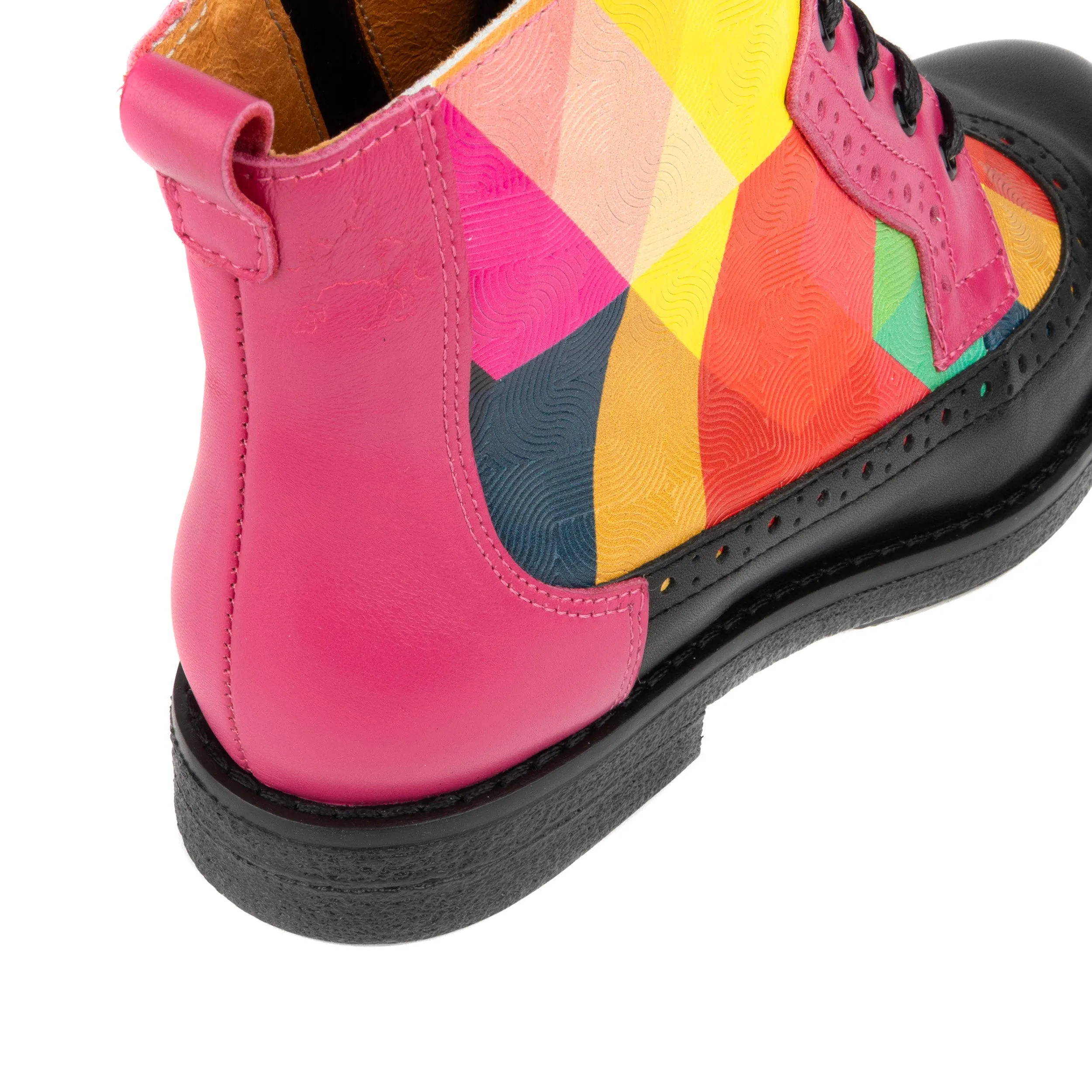 HATTER RETRO - Women's ankle boot with wingtip in colourful leather