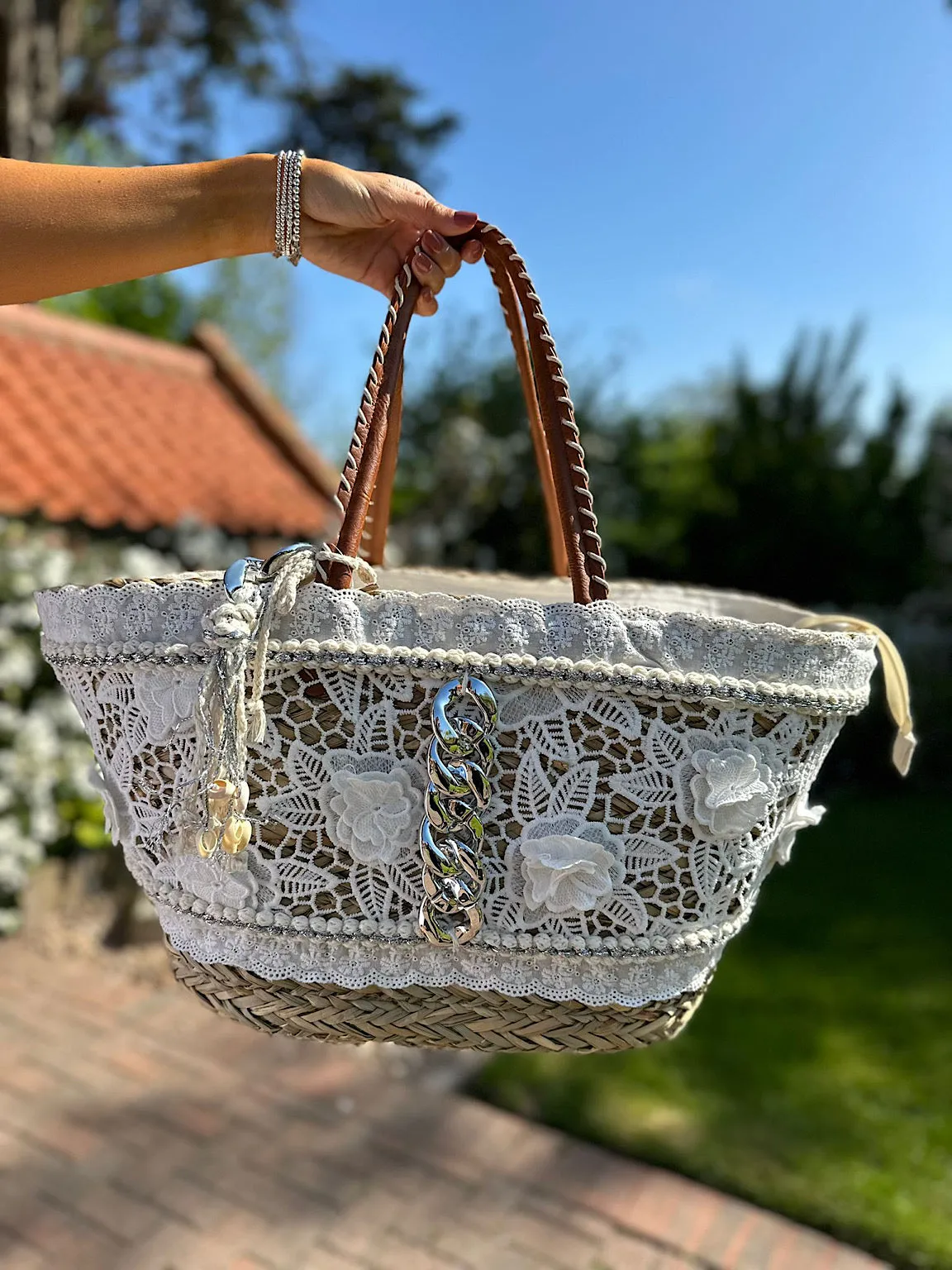 Natural Luxury Floral Crochet Chain Tote Bag