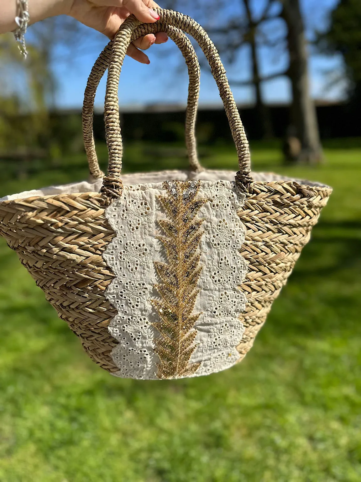 Natural Luxury Sequin Leaf Lace Tote Bag