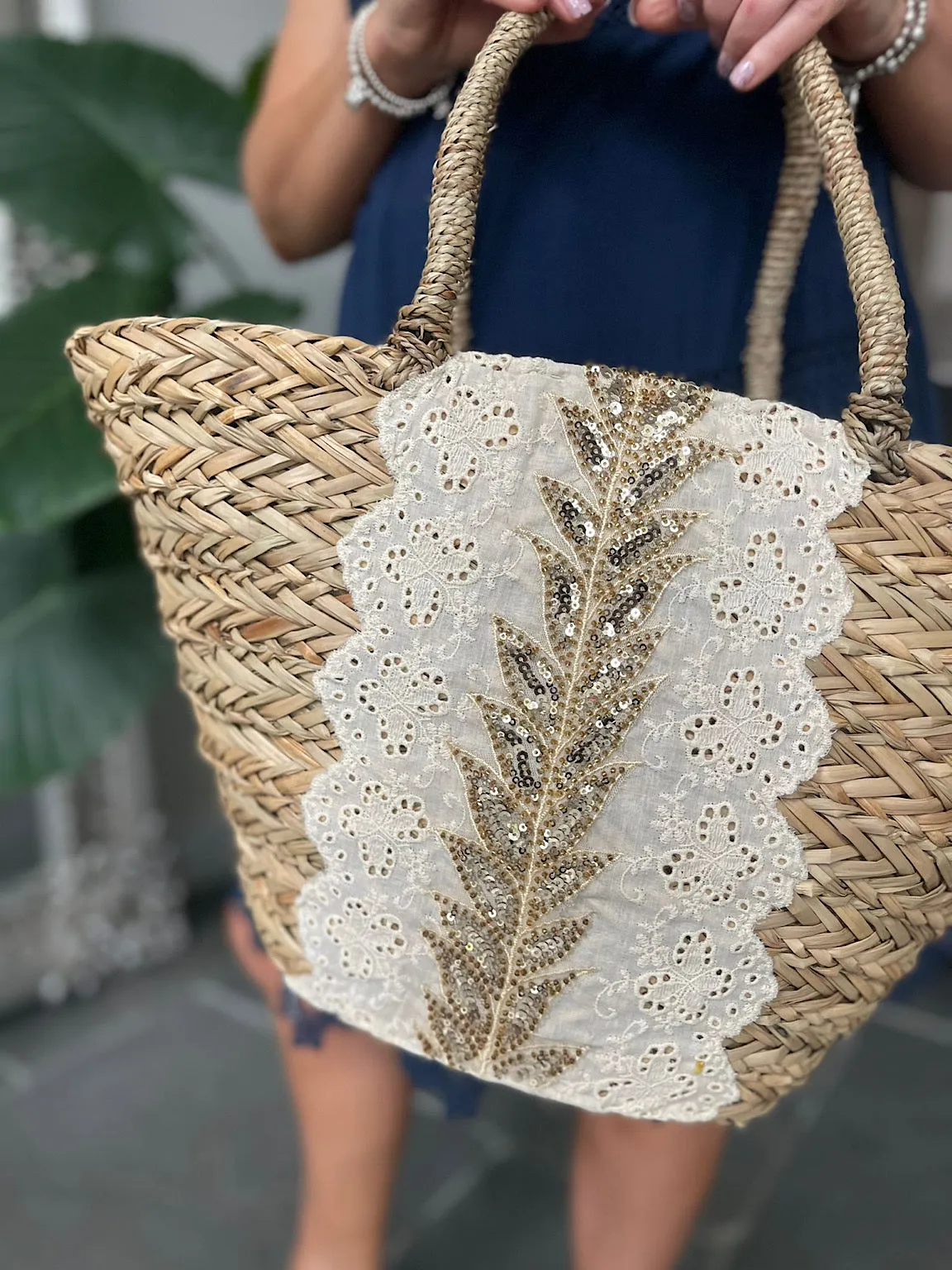 Natural Luxury Sequin Leaf Lace Tote Bag