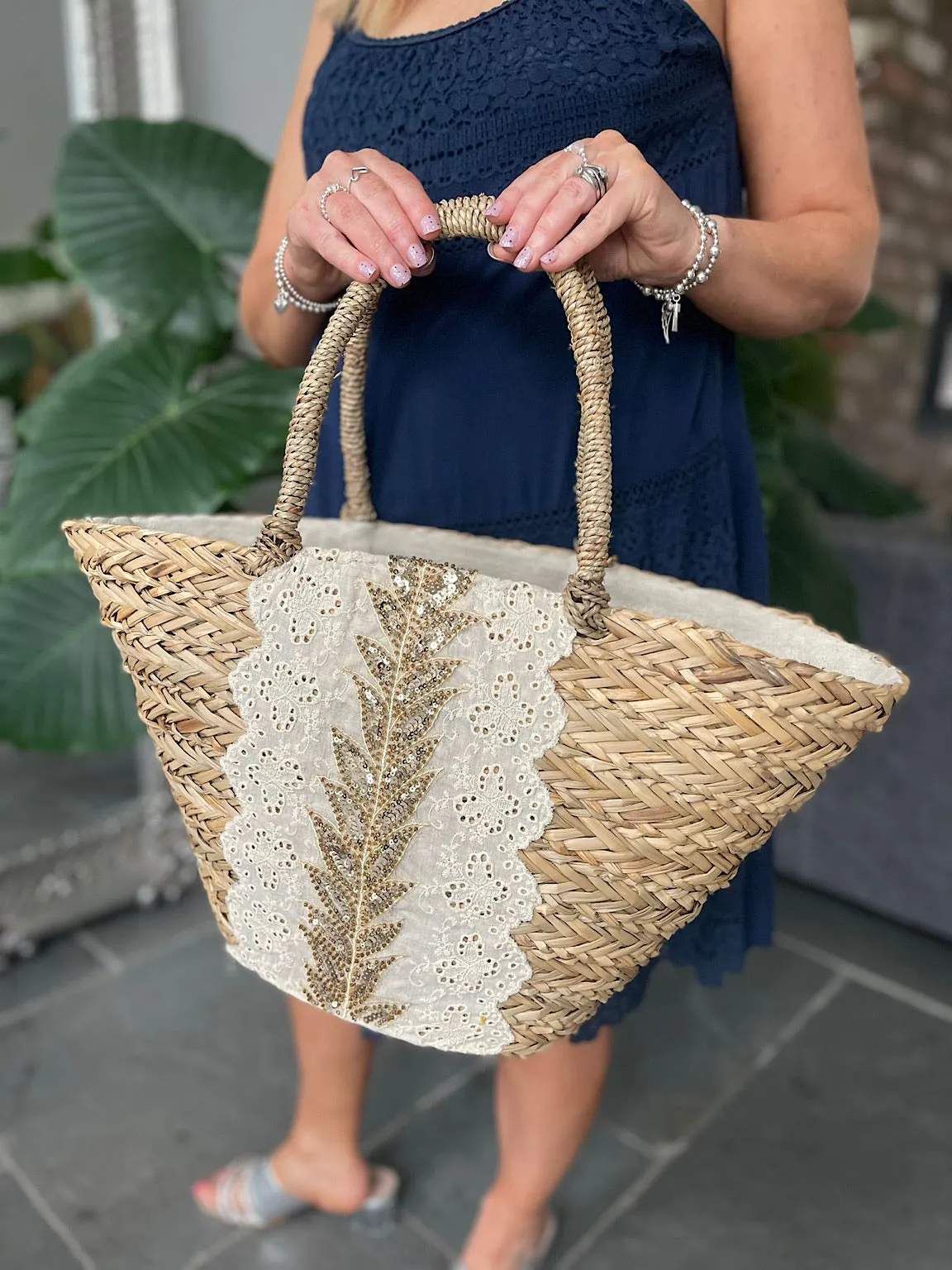 Natural Luxury Sequin Leaf Lace Tote Bag