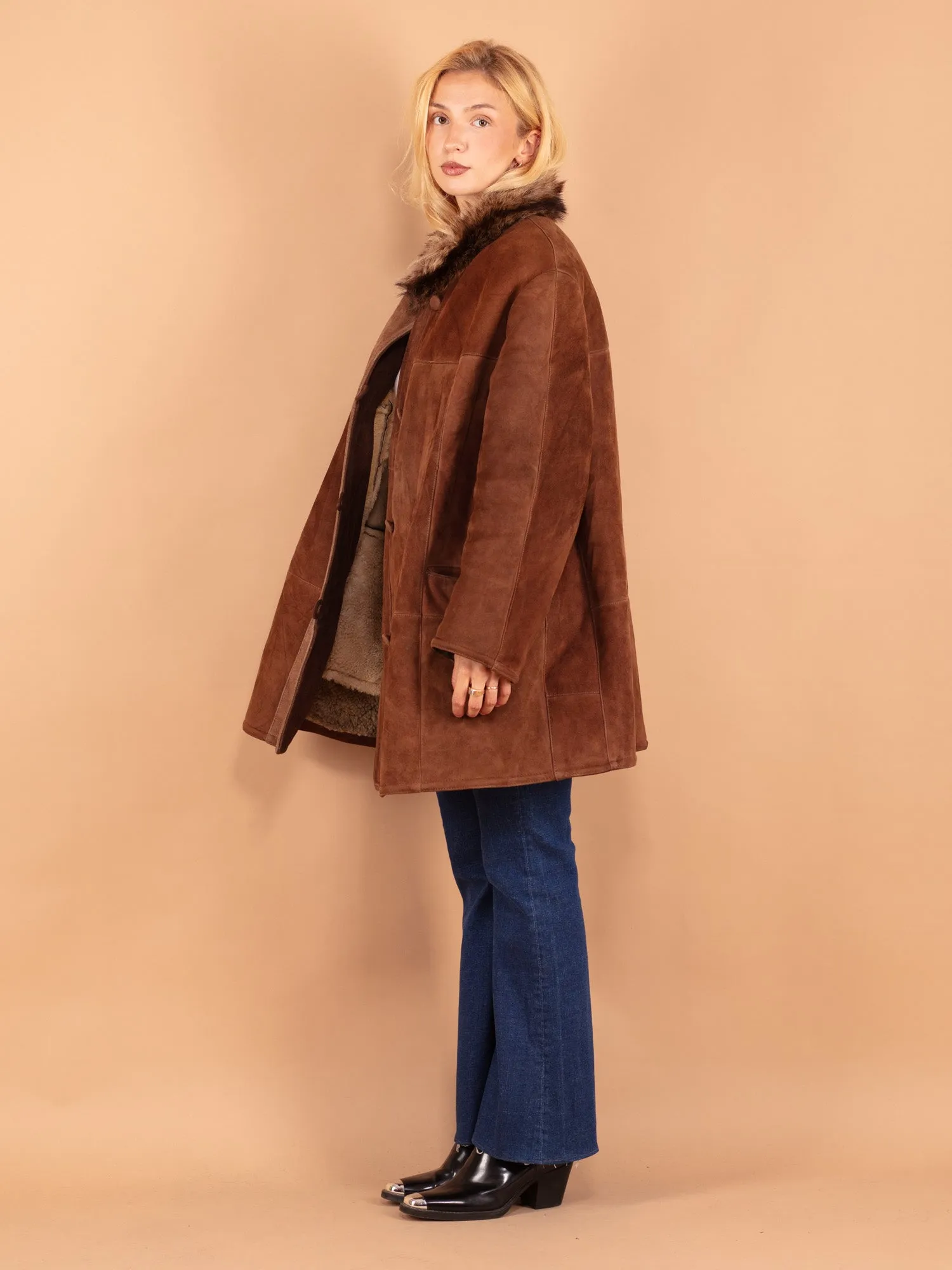 Vintage 70's Women Oversized Sheepskin Coat in Brown