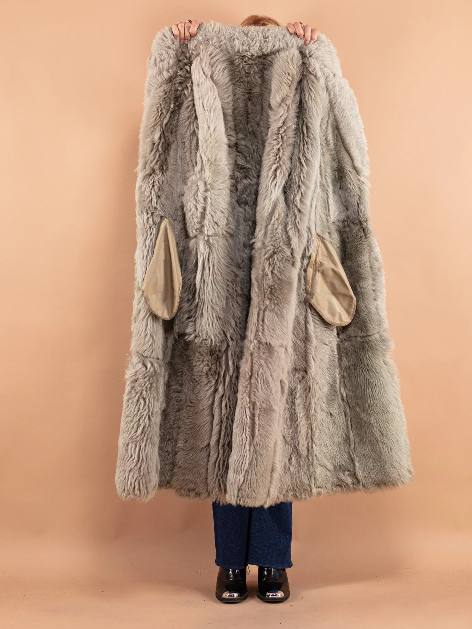 Vintage 80's Women Sheepskin Coat in Beige