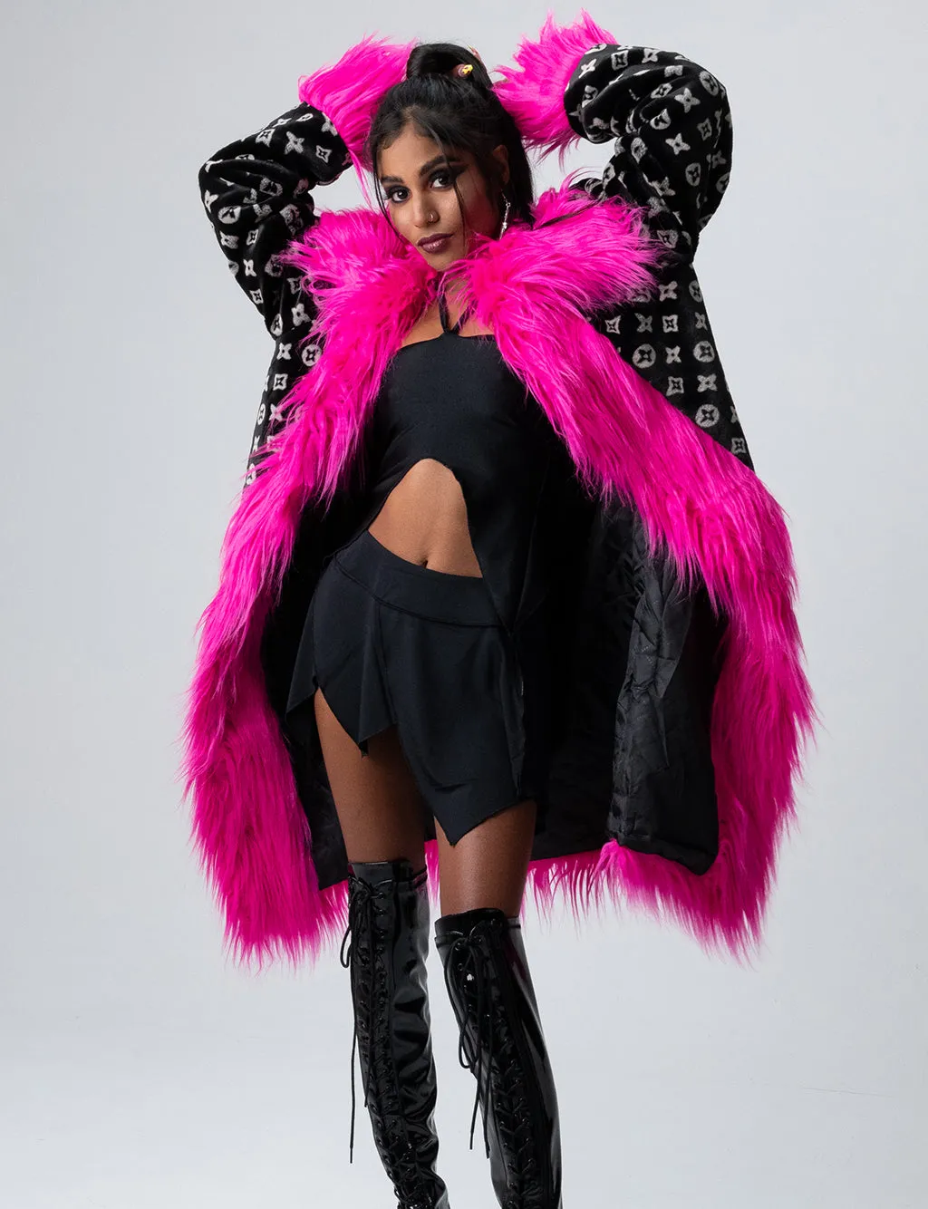 XTRA BOUGEE FAUX FUR JACKET  MADE 4 U 